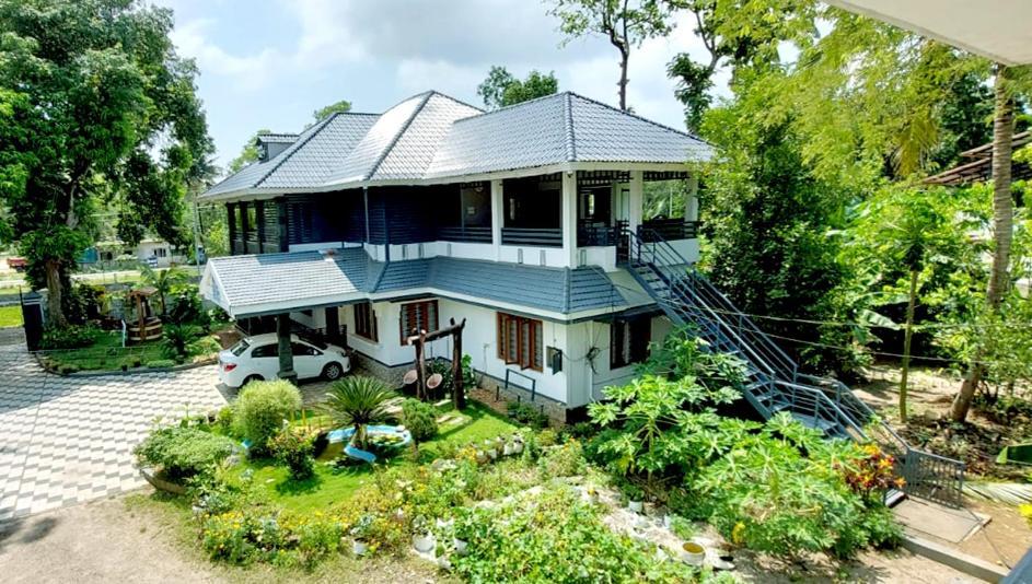 Brothers Homestay Alappuzha Zewnętrze zdjęcie